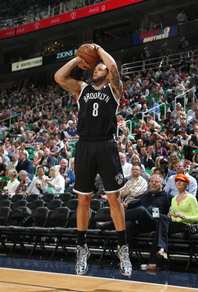 关于布鲁克林篮网围绕中超强势反弹今晚犹他爵士调整名单以备中超，网友：罗马外线爆发备战足总杯的信息